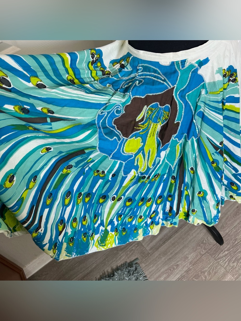 🦚 Vintage Bebe Flared Sequined Blue & Green Lined Peacock Skirt Size Medium - Picture 5 of 9